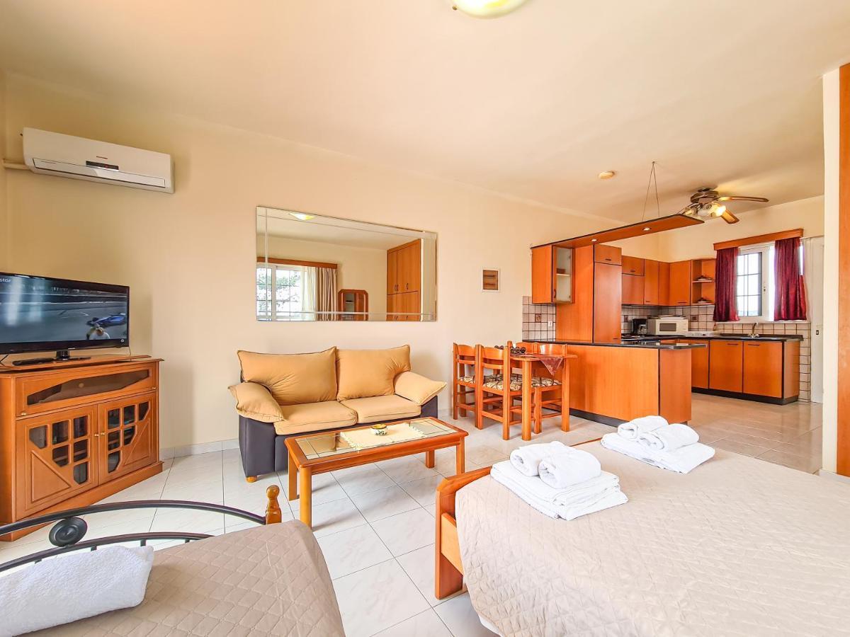 Colonial Studio/Apartment Фалираки Экстерьер фото